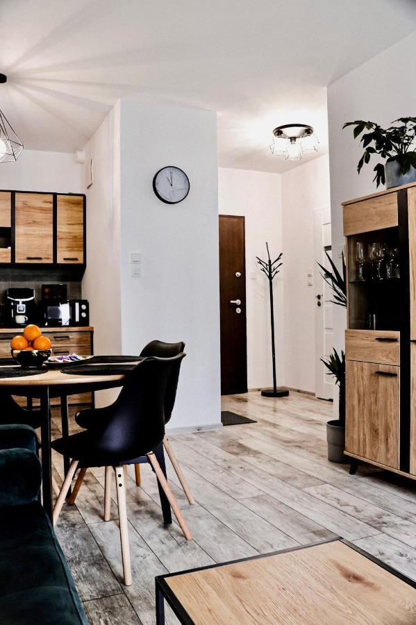 Lavender Hill Apartment Гданьск Экстерьер фото